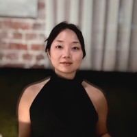 Gina Lee