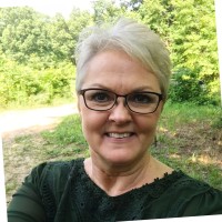 Rhonda Helmuth