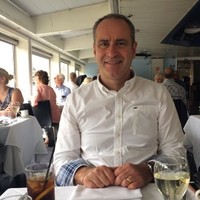Ian Dixon