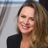 Dr. Suretha Swart