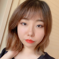 李依玲
