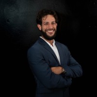 Christian J Diaz-Toro