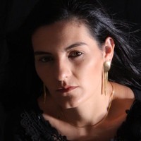 Vívian Santos Marques