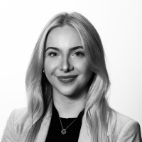 Simone Starzomski
