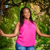 Alicia Walker