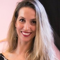 Maira Rosso (Ela/She/Ella)