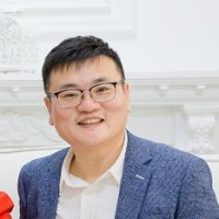 Derek Zhang