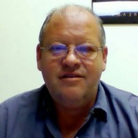 Robin Hanger