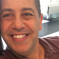 Avi Zvingler