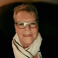 Claudia Simons
