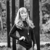 Anne Gary