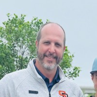 Adam Maines, Pmp