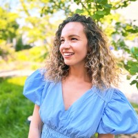 Karen Taborda, Mba