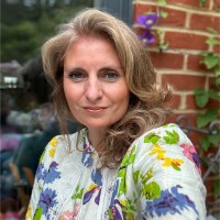 Helen Looker