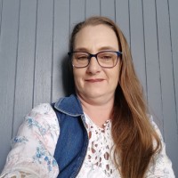 Sharolynn De Bruin