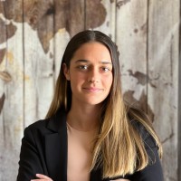 Daniella Famili