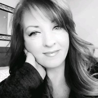 Terri Plum