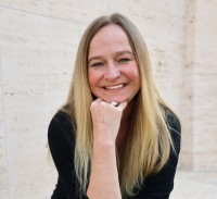 Marie Rhea