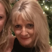 Julia (Jules) Glover
