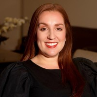 Lindsay Saunders Carl