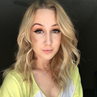 Zoe Leon