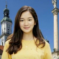 Amanda Tang