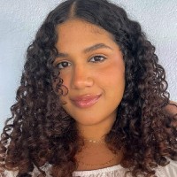Lívia Guimarães