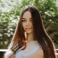 Olena Makh