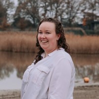 Stephanie Bos