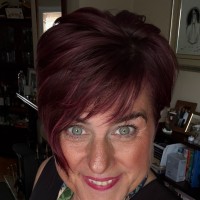 Caroline M Murray