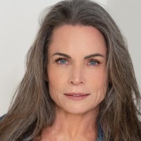Laura Lutton