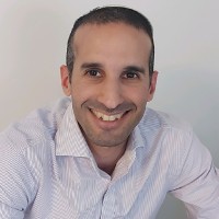 Uri Shuker