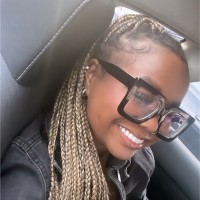 Tia N.