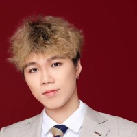 Yueming Hu