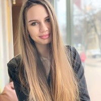 Оля Брусенко