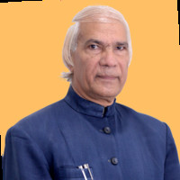 Dr. Vachaspati Kulwant