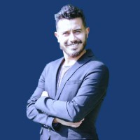 Carlos Álvarez