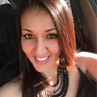 Claudia Renata