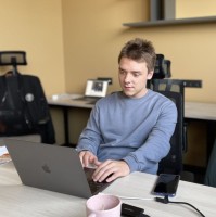 Илья Иванов