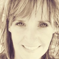 Eileen Jones