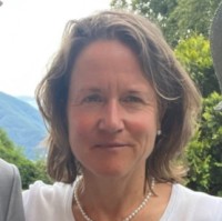 Dr. Stefanie Gey