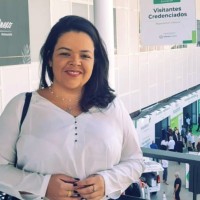 Roberta Flores