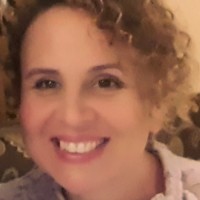 Ana R Robertson