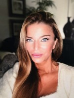 Dana Jones