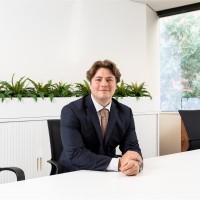 Elliott Buzza