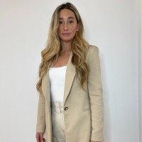 Lucia Davis