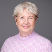Drs. Sari Van Poelje