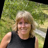 Yvonne Van Alfen