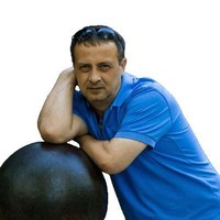 Александр Домбровский