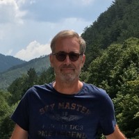 Leo Van Der Graaff